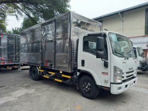 xe tải isuzu 2 tấn 5 thùng kín dài 6m2