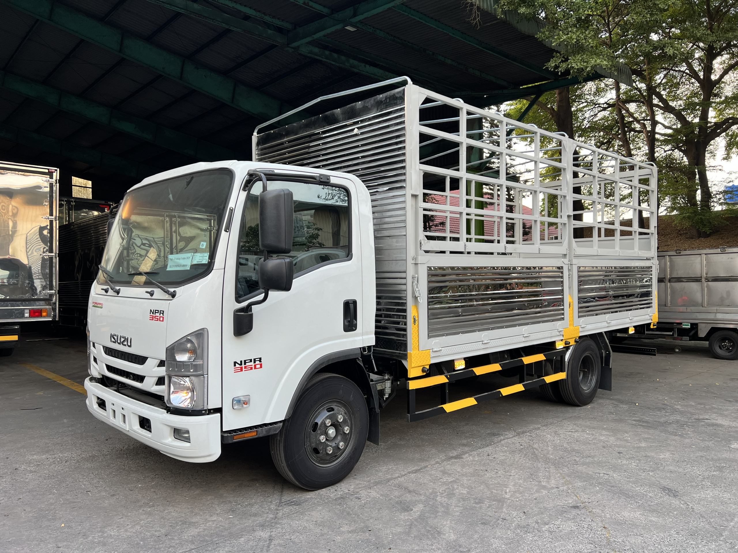 xe tải Isuzu 3.5 tấn NPR